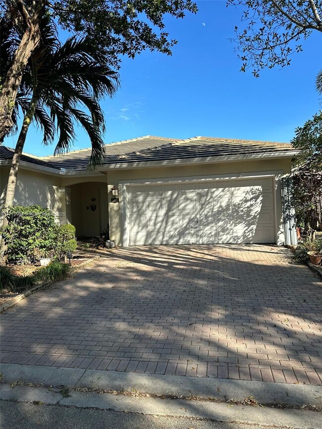 4834 SW 34th Terrace in Fort Lauderdale, FL - Building Photo - Building Photo