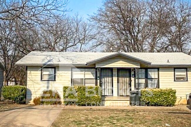 property at 507 Adams Ave
