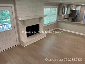 4125 Flat Shoals Rd in Union City, GA - Building Photo - Building Photo