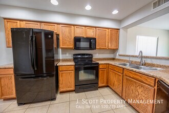 1795 W Gold Mine Way in San Tan Valley, AZ - Building Photo - Building Photo