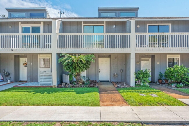 property at 28 Court Dr
