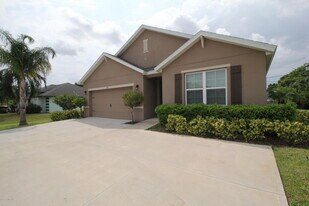1714 Emerson Dr SE in Palm Bay, FL - Building Photo