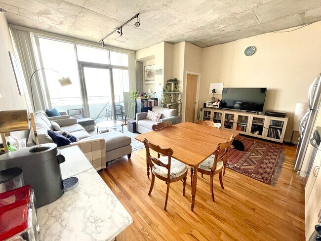 property at 1720 S Michigan Ave
