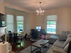 27 West Ln in Ridgefield, CT - Building Photo - Building Photo