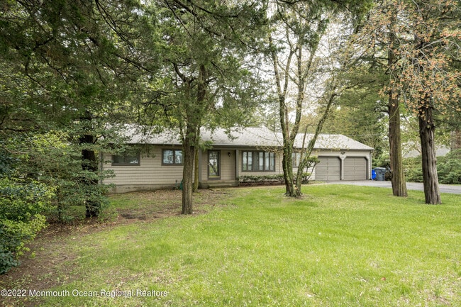 620 Herbertsville Rd in Brick, NJ - Building Photo - Building Photo