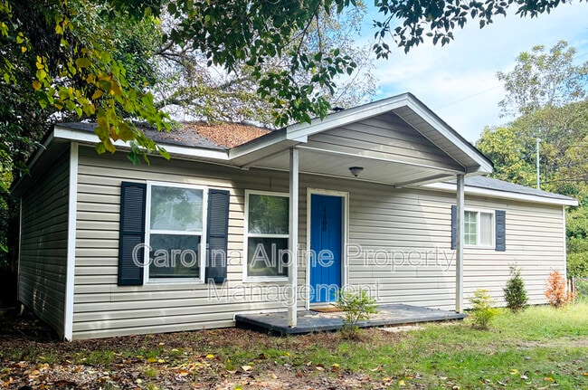 1500 W Walnut Ave in Gastonia, NC - Building Photo - Building Photo