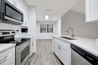 3111 Clint Moore Rd in Boca Raton, FL - Building Photo - Building Photo