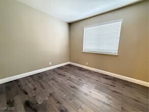 5421 W Ganado Dr in Las Vegas, NV - Building Photo - Building Photo