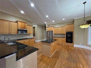 5930 Abbotts Run Tr in Duluth, GA - Building Photo - Building Photo