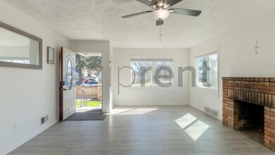 503 E Montgomery Ave in Spokane, WA - Building Photo - Building Photo