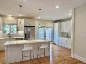 141 Pearl St in Newton, MA - Building Photo - Building Photo
