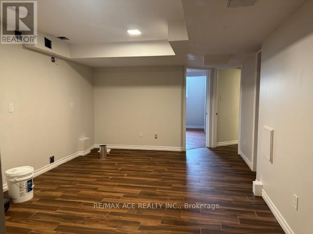 4 Apple Valley Way in Brampton, ON - Building Photo - Building Photo