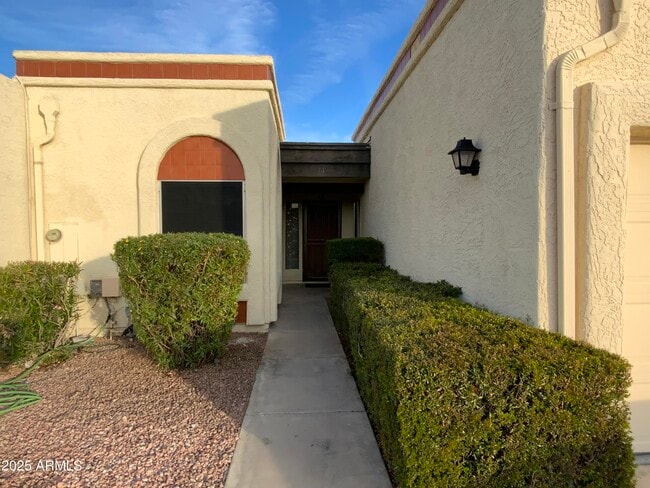 property at 7006 E Jensen St