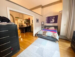 103 Beacon St, Unit 4 in Boston, MA - Foto de edificio - Building Photo