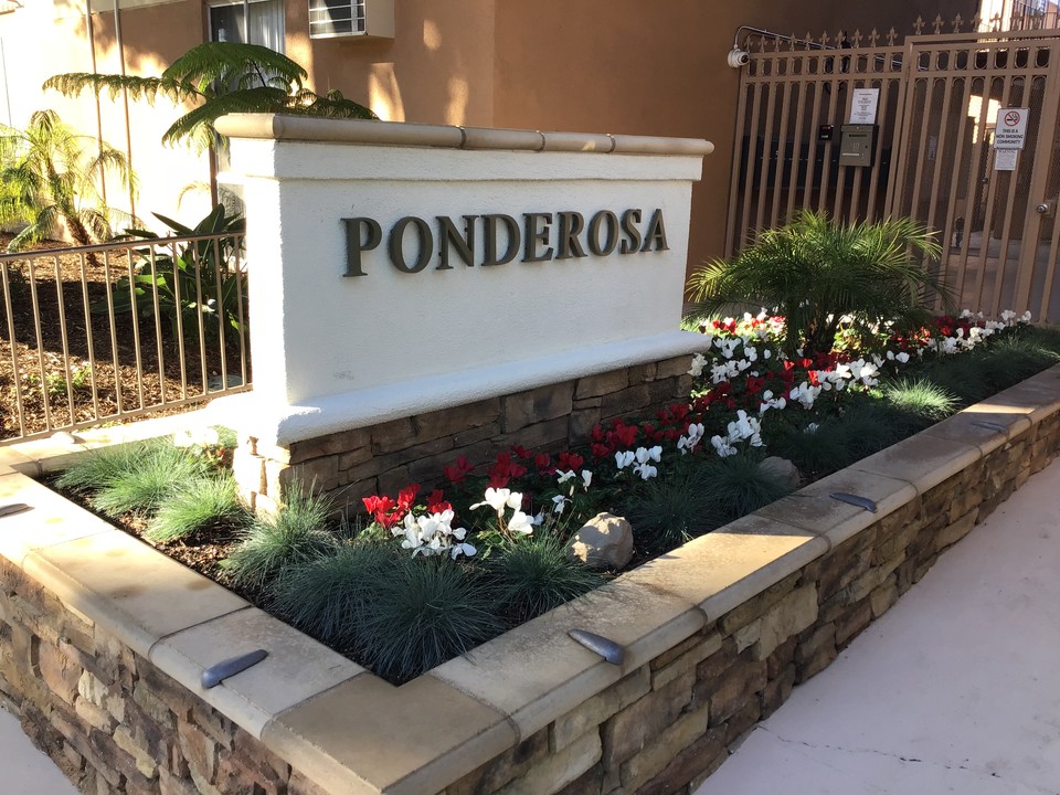 Ponderosa Apartments in Camarillo, CA - Building Photo