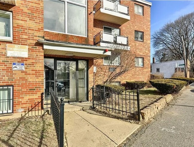 property at 770 Cummins Hwy