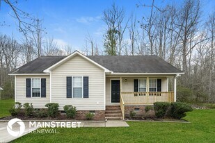 1473 Smokey Mountain Dr in Zebulon, NC - Building Photo