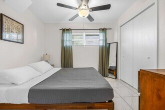 3524 S Atlantic Ave in Cocoa Beach, FL - Foto de edificio - Building Photo