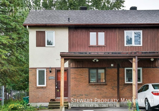 571 Seyton Dr in Ottawa, ON - Building Photo - Building Photo