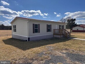 177 Halcyon Ln, Unit 1 in Berkeley Springs, WV - Building Photo - Building Photo