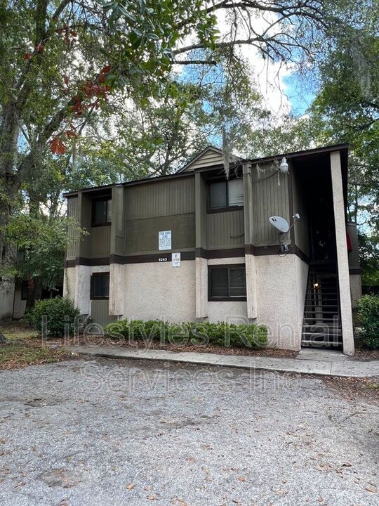 5243 Westchase Ct-Unit -#3 in Jacksonville, FL - Building Photo