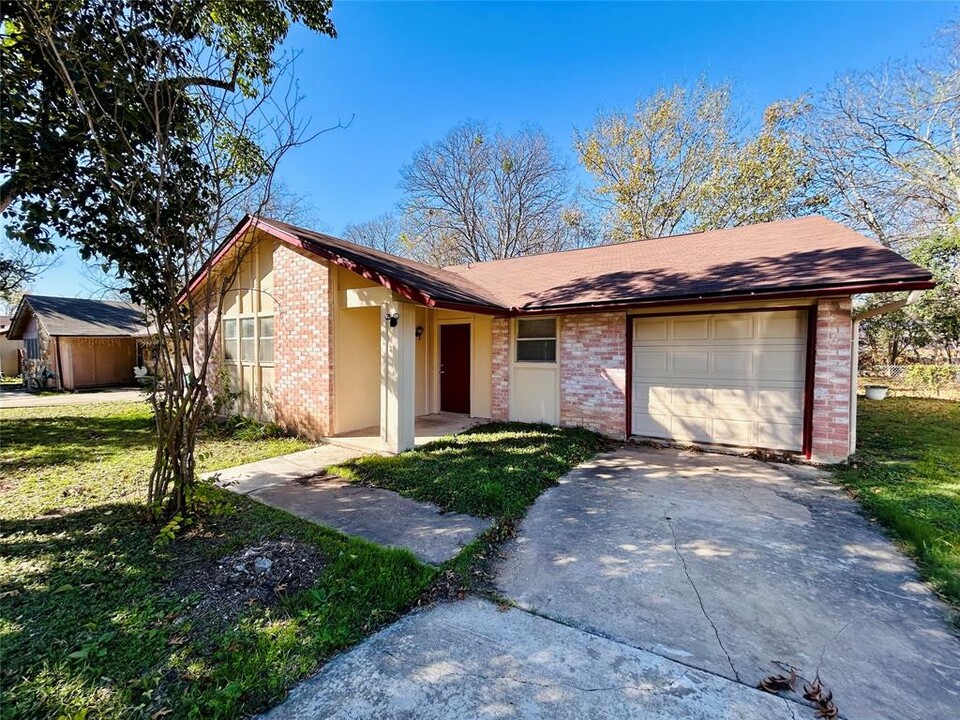 5226 Pine Pl in Austin, TX - Building Photo