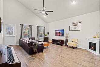 204 Armano Byu Wy in Hutto, TX - Building Photo - Building Photo