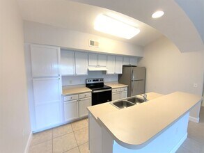 7945 Preserve Cir in Naples, FL - Building Photo - Building Photo