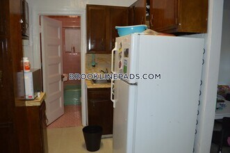 1223 Beacon St in Brookline, MA - Building Photo - Building Photo