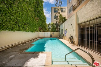 1520 Camden Ave in Los Angeles, CA - Building Photo - Building Photo