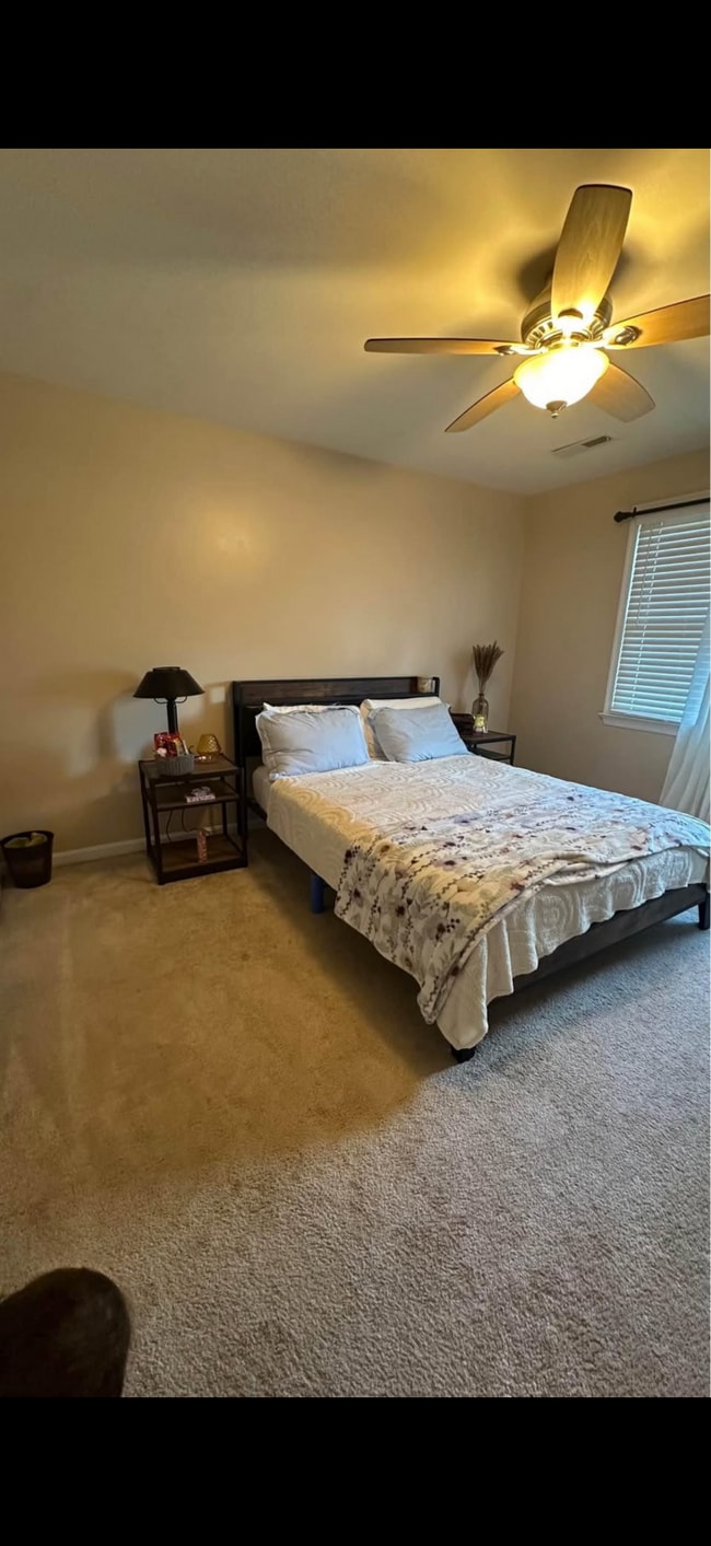 11406 Enchanted Woods Way in Fredericksburg, VA - Building Photo - Building Photo