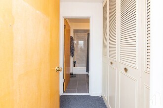 520 W Aldine Ave in Chicago, IL - Foto de edificio - Building Photo