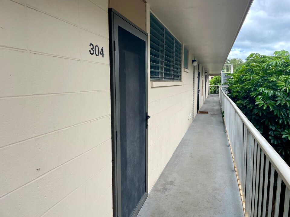 95-45 Waikalani Dr in Mililani, HI - Building Photo