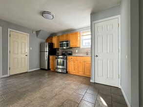 741 Brewster St in Bridgeport, CT - Building Photo - Building Photo