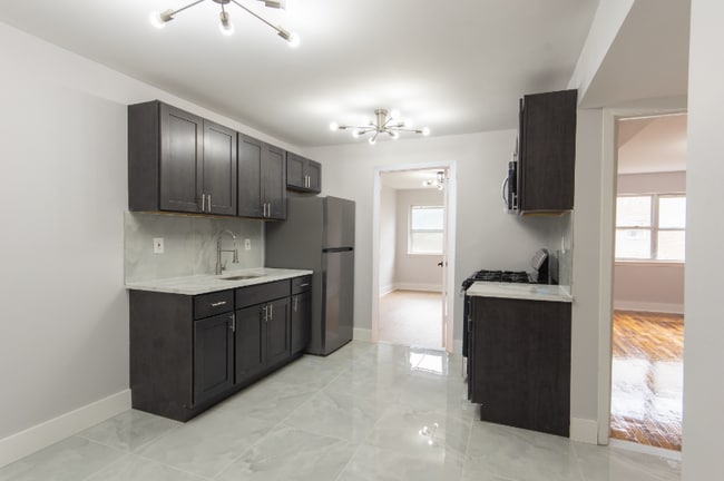 property at 10 Wilburtha Rd