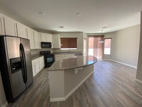 5721 Pacesetter St in North Las Vegas, NV - Building Photo - Building Photo
