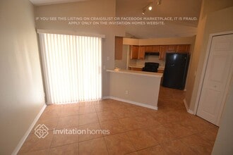 8078 Country Run Pkwy in Orlando, FL - Foto de edificio - Building Photo