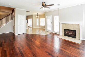 16502 Wheatfield Dr in Houston, TX - Building Photo - Building Photo