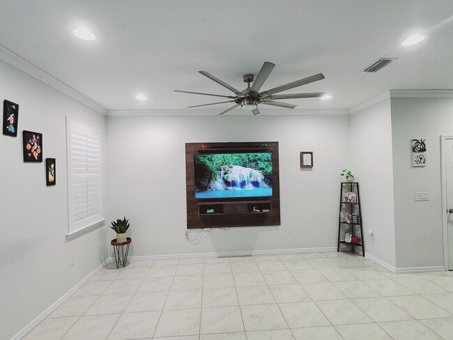 property at 4095 Wilmont Pl