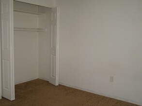 10064 S Nob Hill Cir in Tamarac, FL - Building Photo - Building Photo