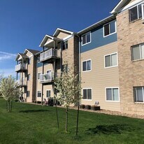 Sunrise Meadows in Waukee, IA - Building Photo