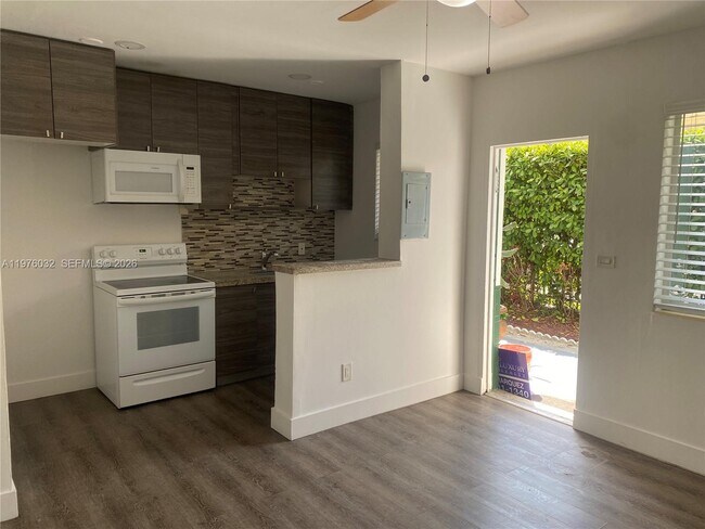 479 SW 3rd St in Miami, FL - Building Photo - Building Photo