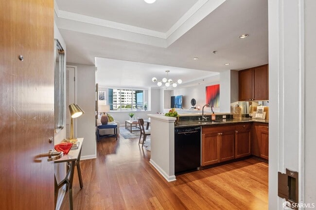 property at 400 Beale St