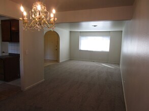 812 Briarwood Ct in Fairfield, CA - Foto de edificio - Building Photo