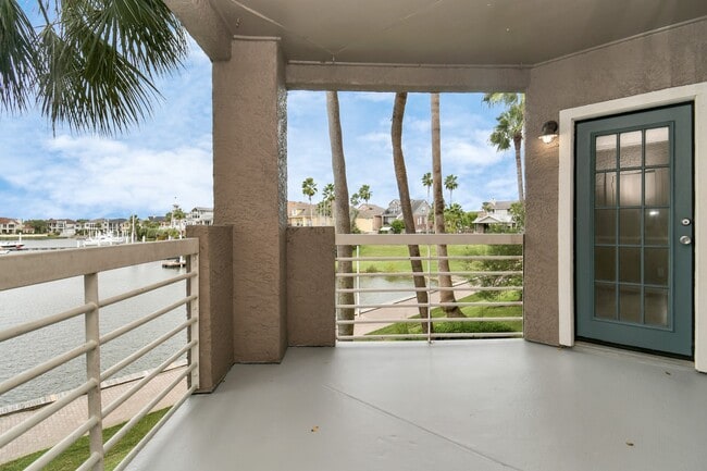 1201 Enterprise Ave in League City, TX - Building Photo - Building Photo