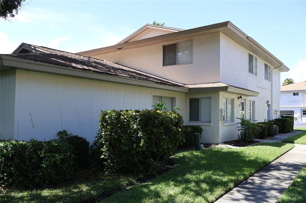 1829 Bough Ave in Clearwater, FL - Building Photo