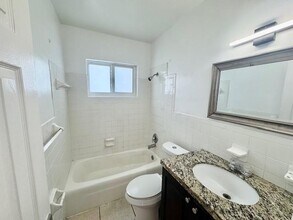 5819 NW 17th Pl in Sunrise, FL - Building Photo - Building Photo