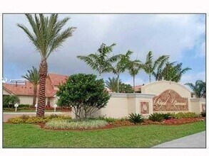 1239 SW 46th Ave, Unit 908 in Pompano Beach, FL - Foto de edificio - Building Photo