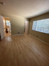 6601 Lindbrook Way in Sacramento, CA - Building Photo - Building Photo