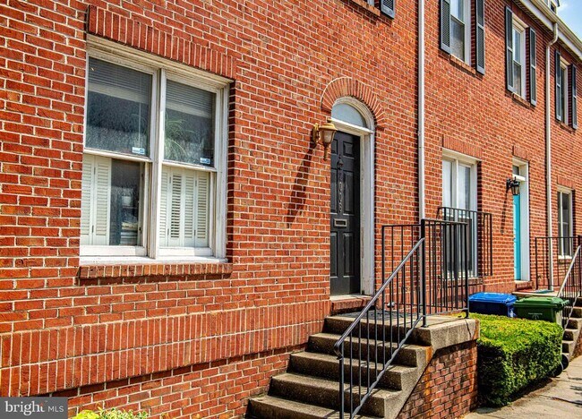 2006 Aliceanna St in Baltimore, MD - Building Photo - Building Photo